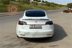 تسلا موديل 3